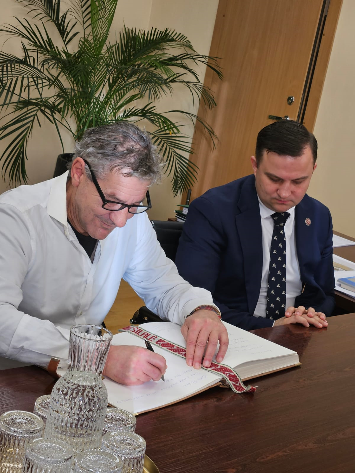 WhatsApp Image 2025-11-23 at 110433