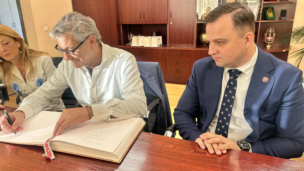 WhatsApp Image 2025-11-23 at 115251